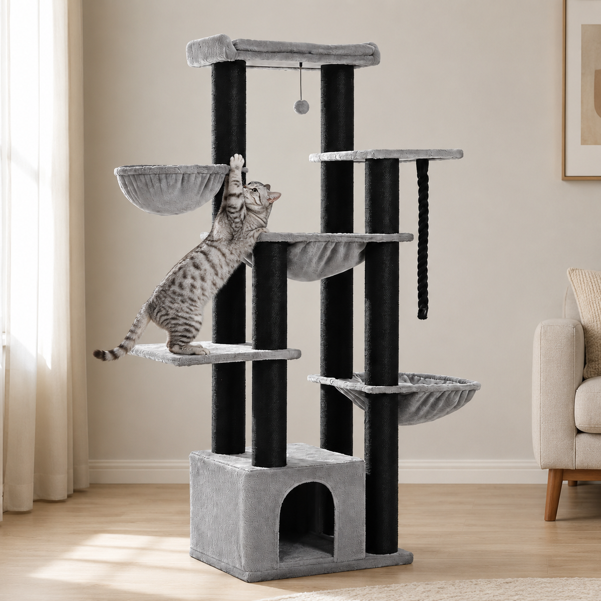 L’arbre à chat XXL noir pour Maine Coon et chats de grande taille