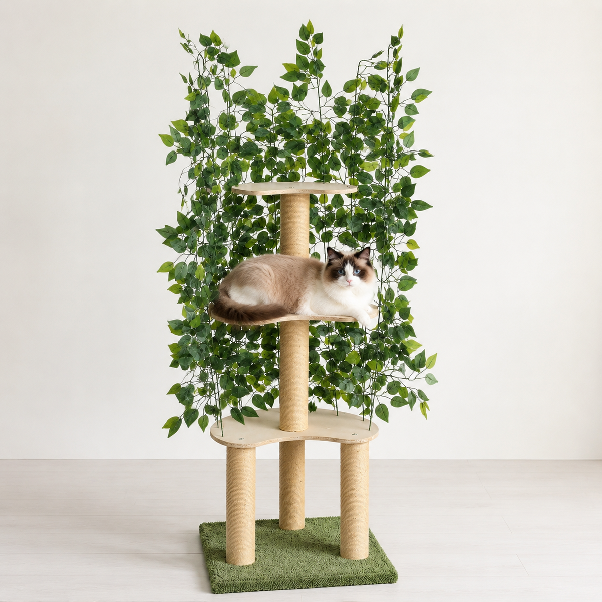 Arbre à chat design avec feuillage décoratif